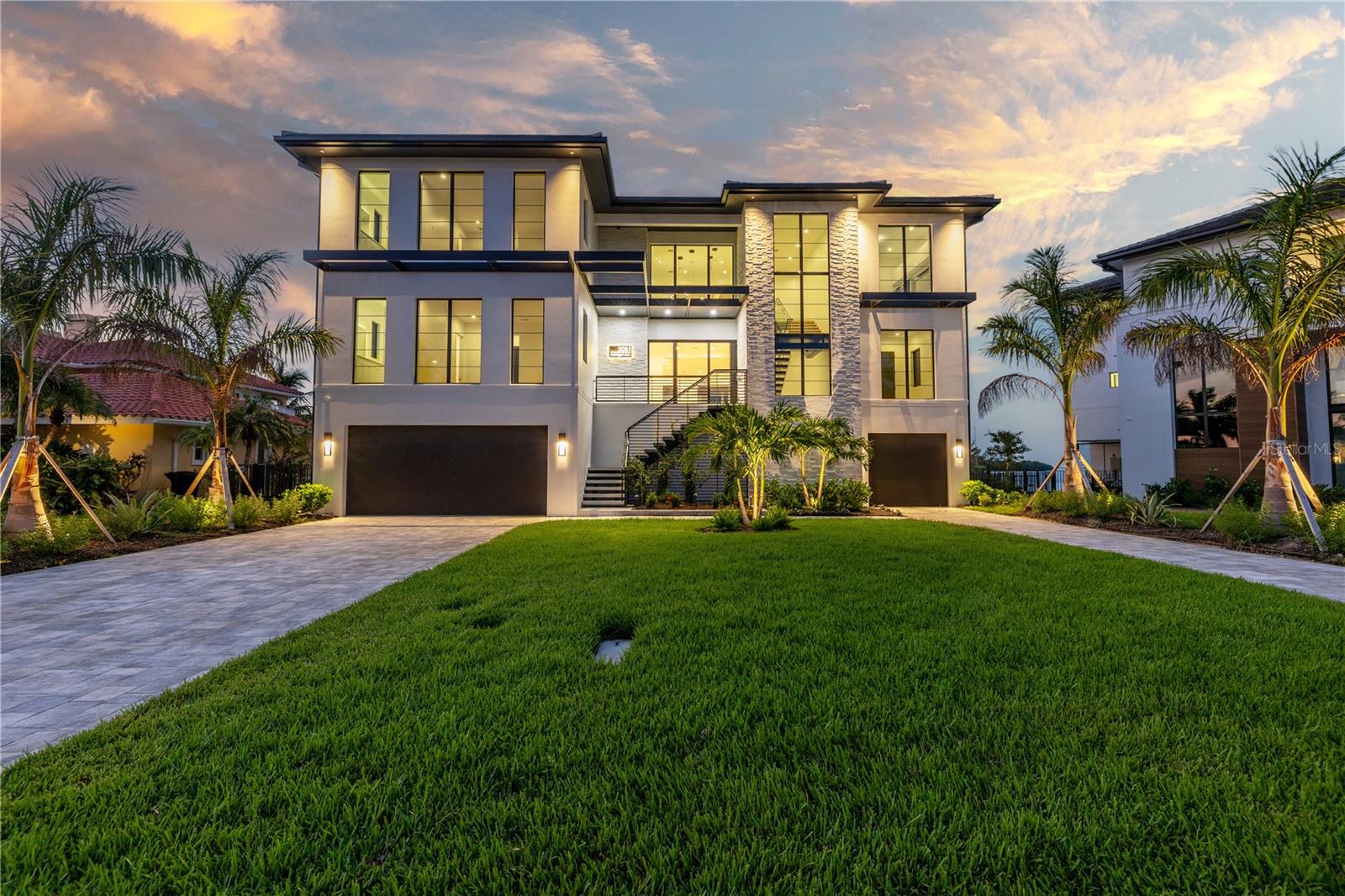 What is REMAX Collection